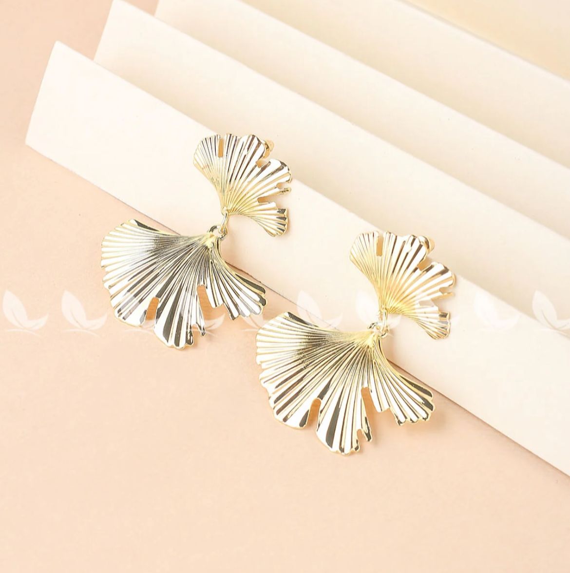 Super Luxurious Sea Shell Earrings