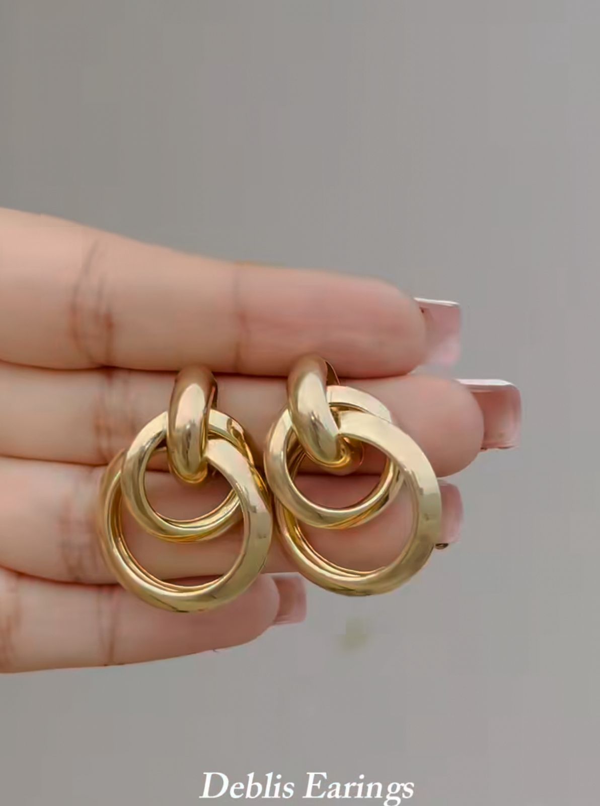 Classy Round Earrings