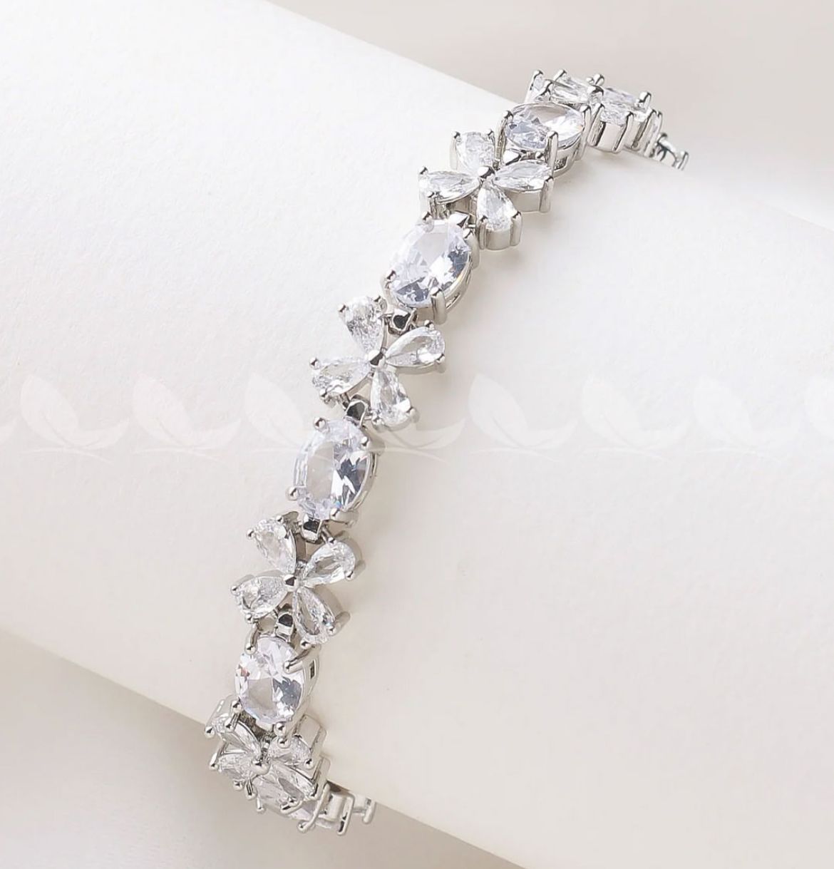 Lisianthus bracelet