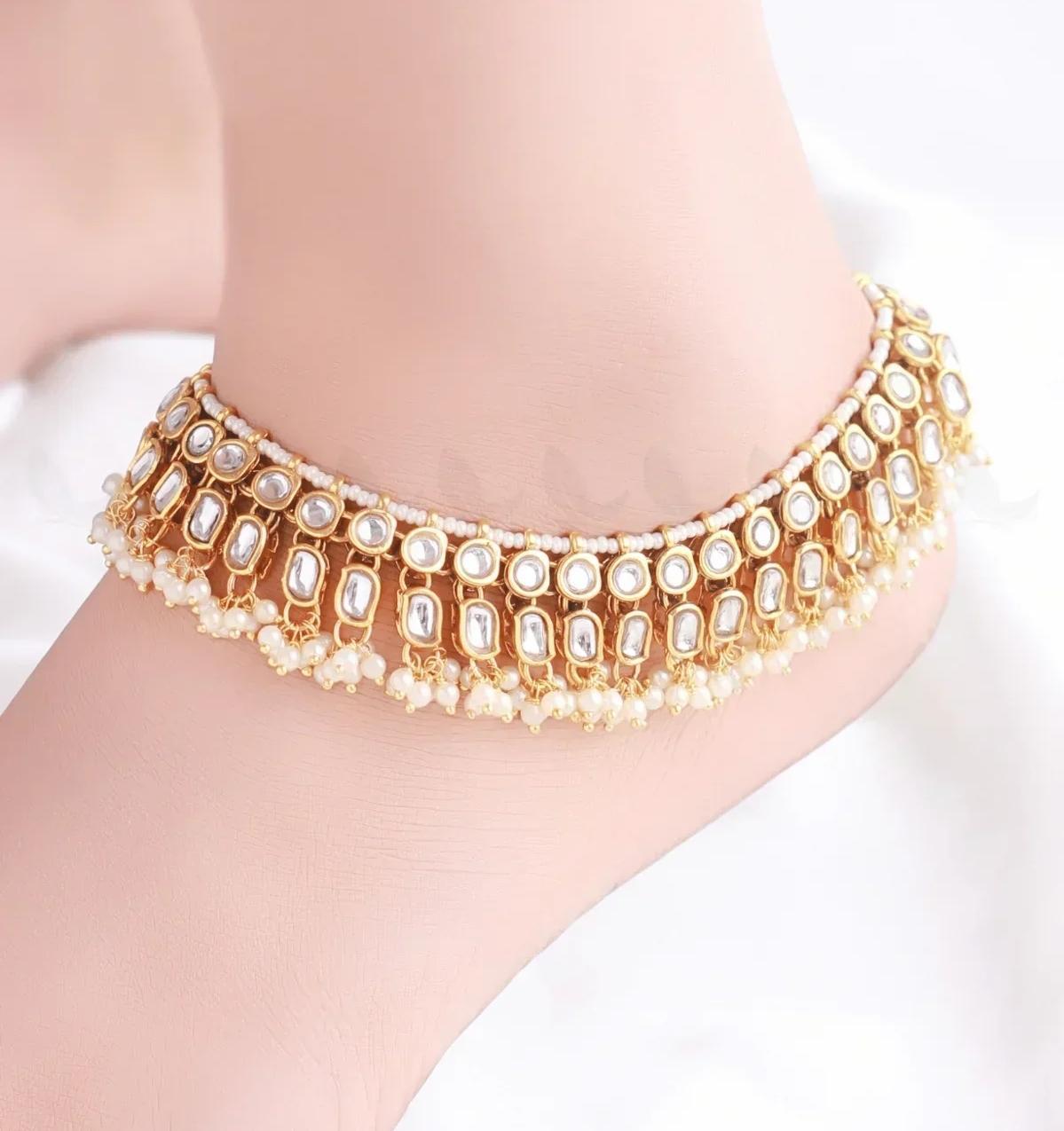 Oliena Anklets